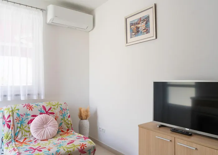 Lila Cres