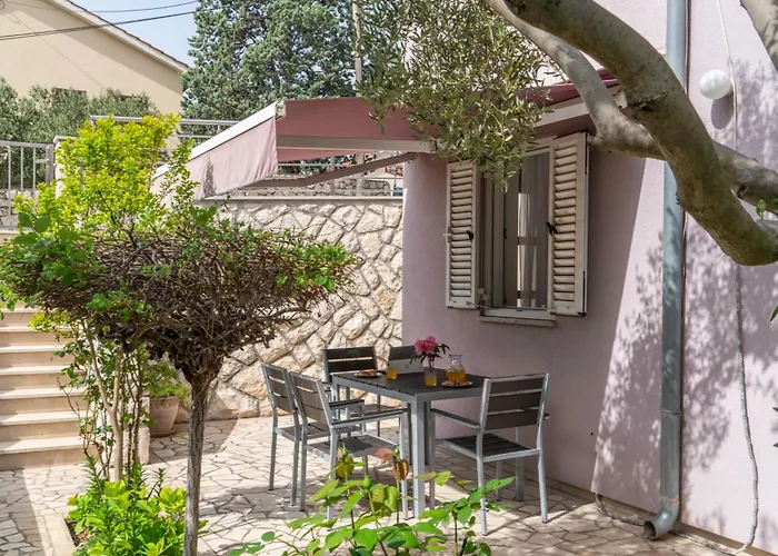 Lila Διαμέρισμα