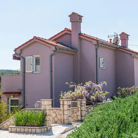 Lila * Cres