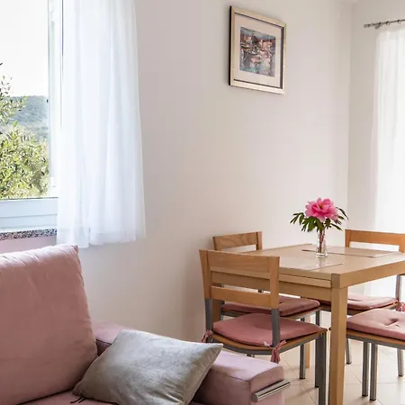 Apartment Lila *