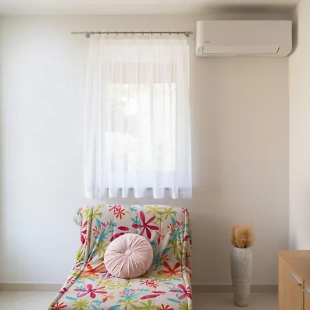 Lila Apartment Cres